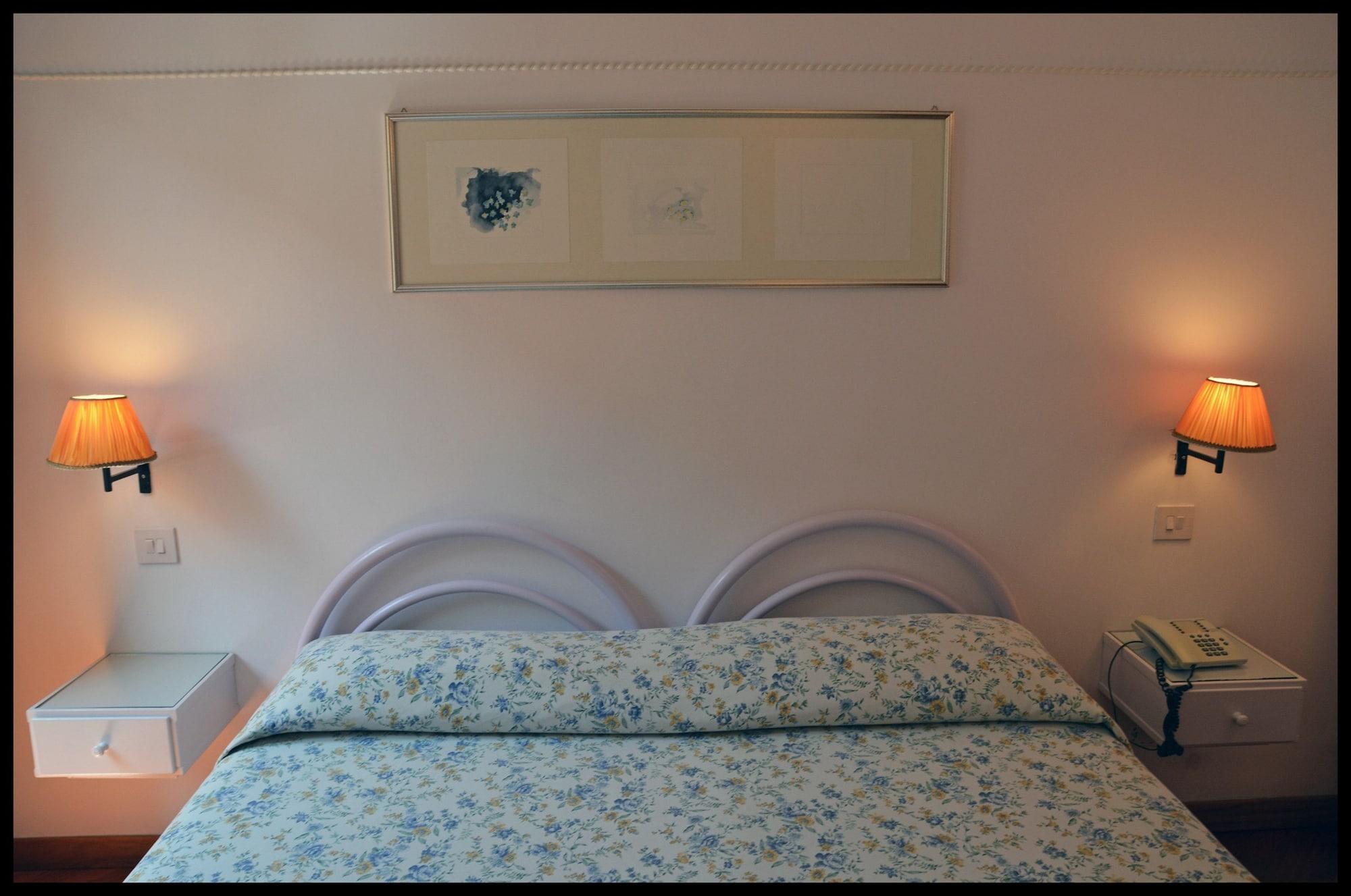 Lilium Boutique Hotel Рим Екстериор снимка