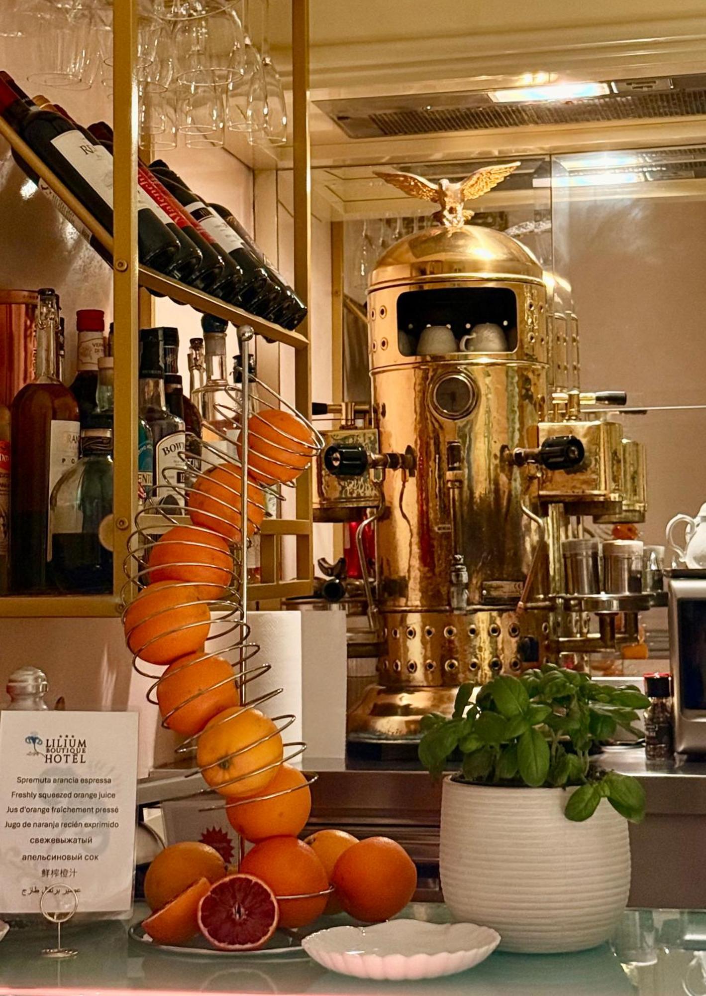 Lilium Boutique Hotel Рим Екстериор снимка